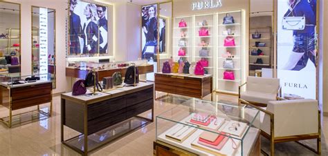 furla outlet italy